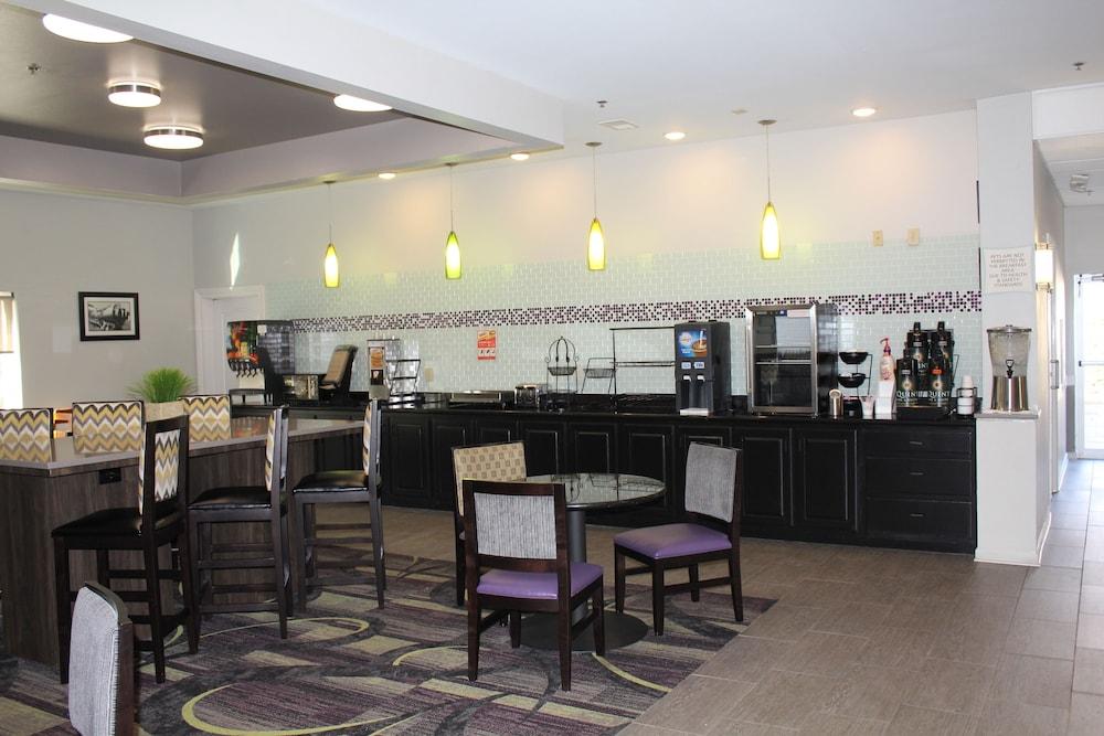 La Quinta By Wyndham Huntsville Airport Мадисън Екстериор снимка