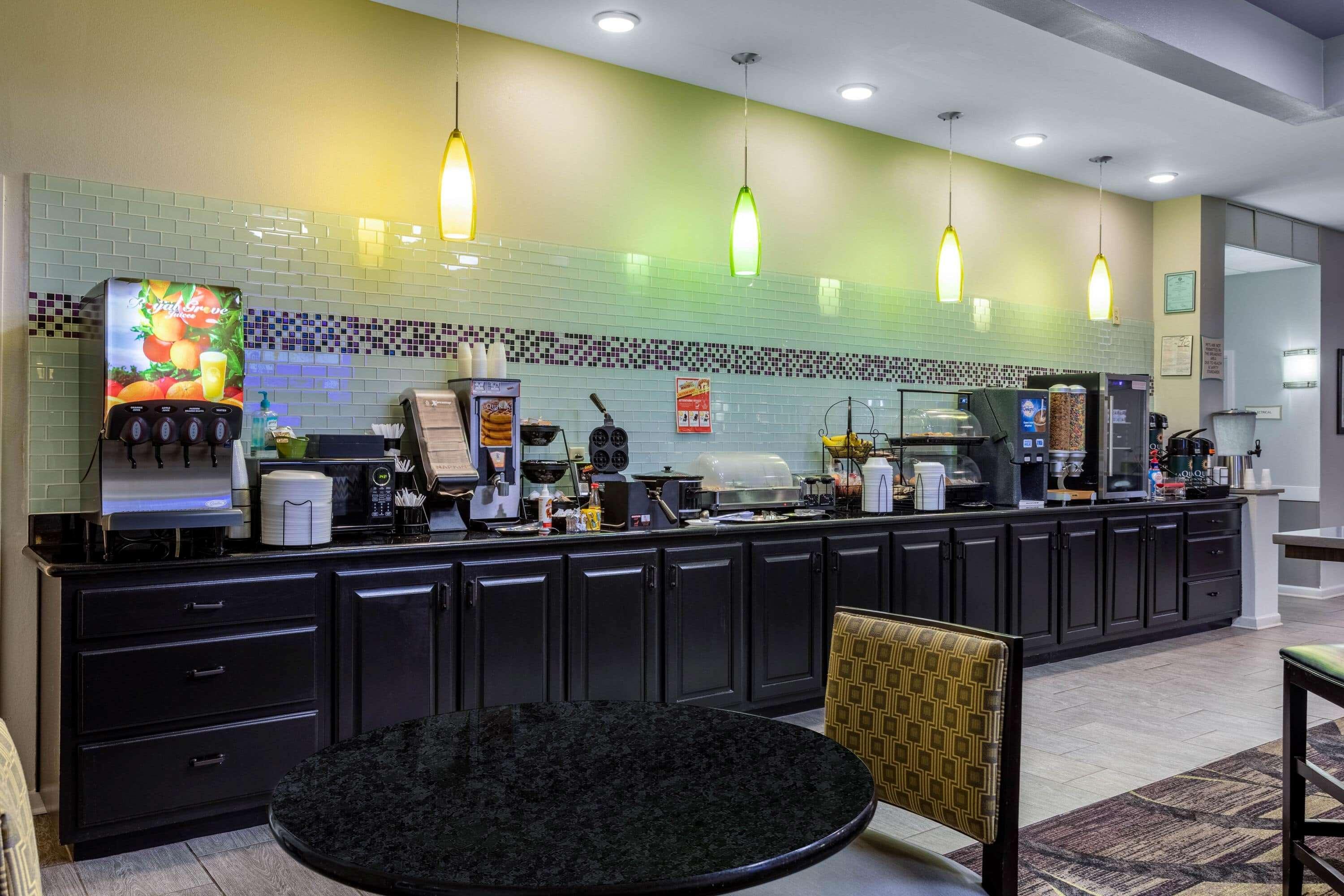 La Quinta By Wyndham Huntsville Airport Мадисън Екстериор снимка