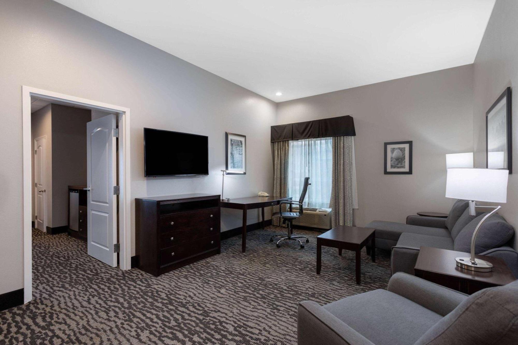 La Quinta By Wyndham Huntsville Airport Мадисън Екстериор снимка