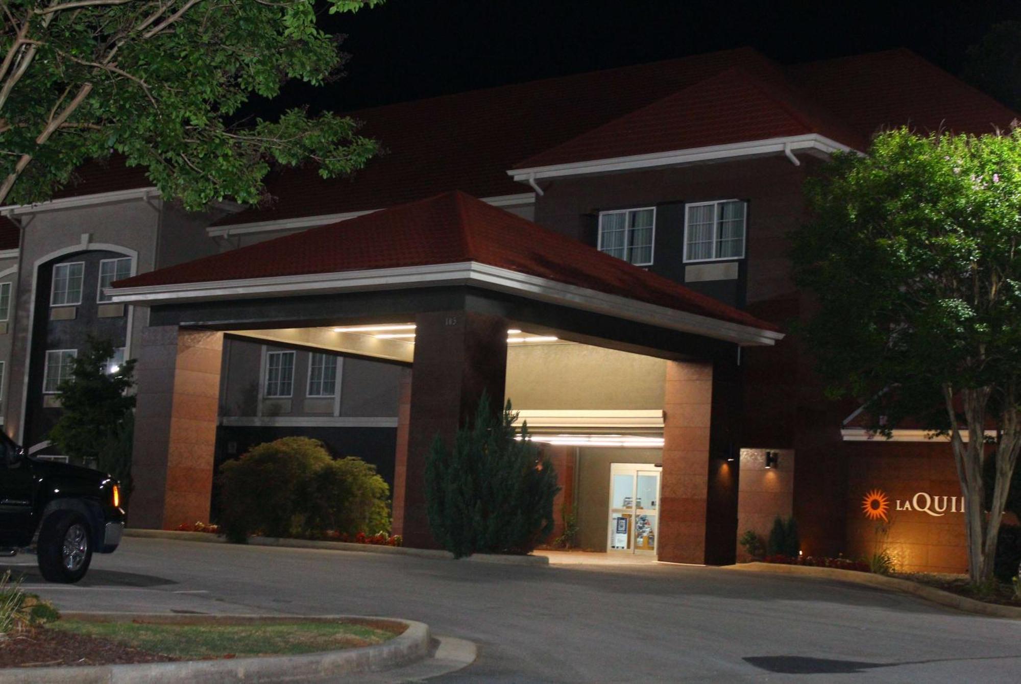 La Quinta By Wyndham Huntsville Airport Мадисън Екстериор снимка